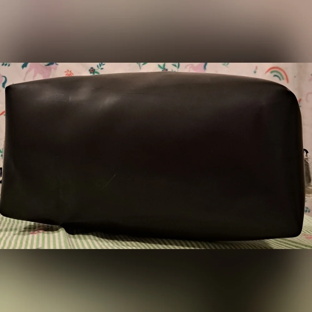 NWT UGG Black Rubber Waterproof Cosmetic Makeup Beauty Unisex Travel Pouch Bag